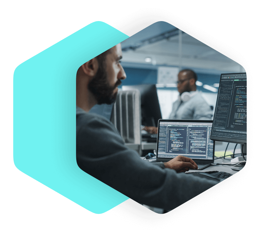 Sincrone IT propose aux entreprises des solutions d'infogérance pour prendre en charge des services hébergés.