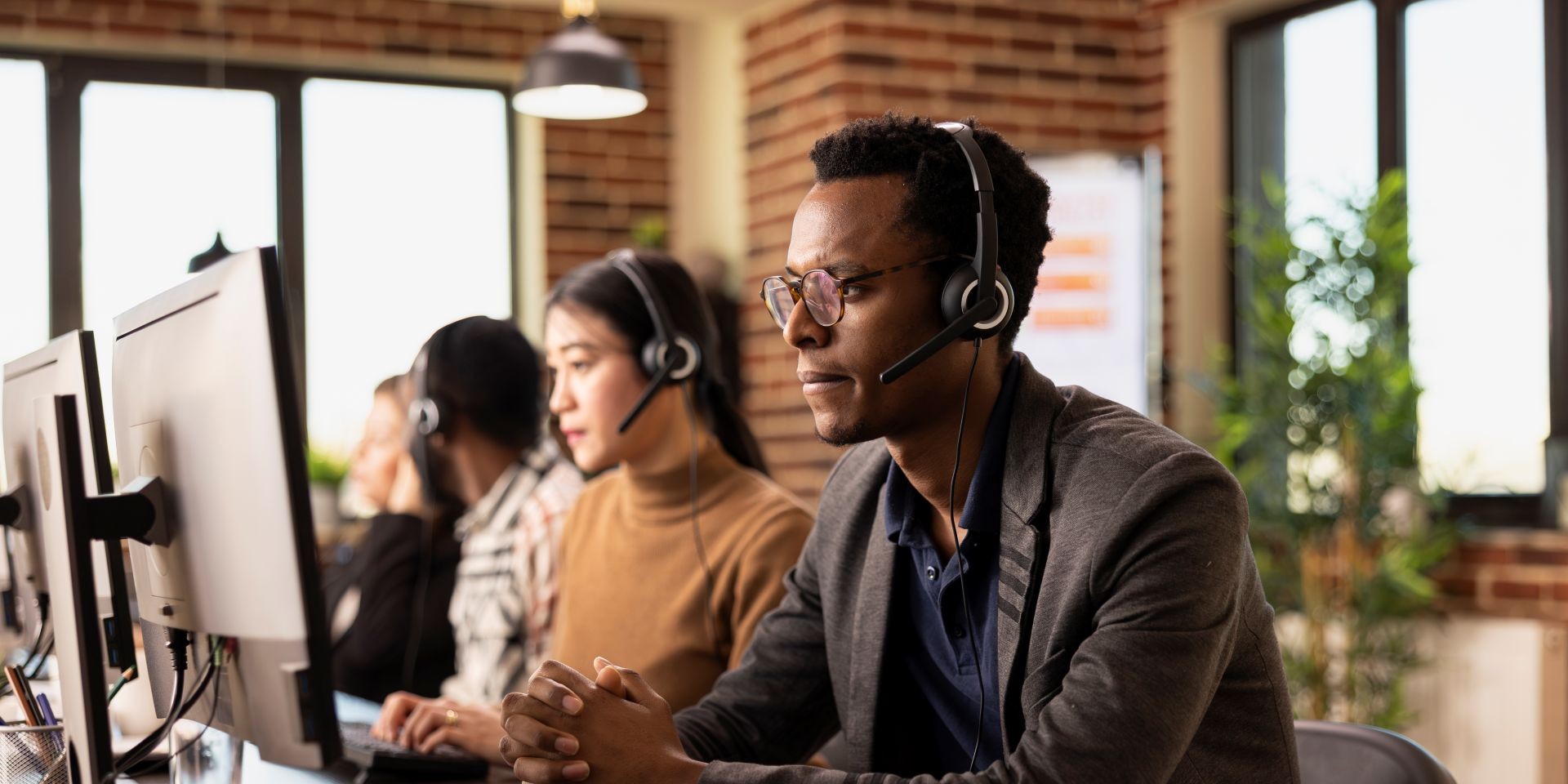 Contact RingCX by Sincrone IT